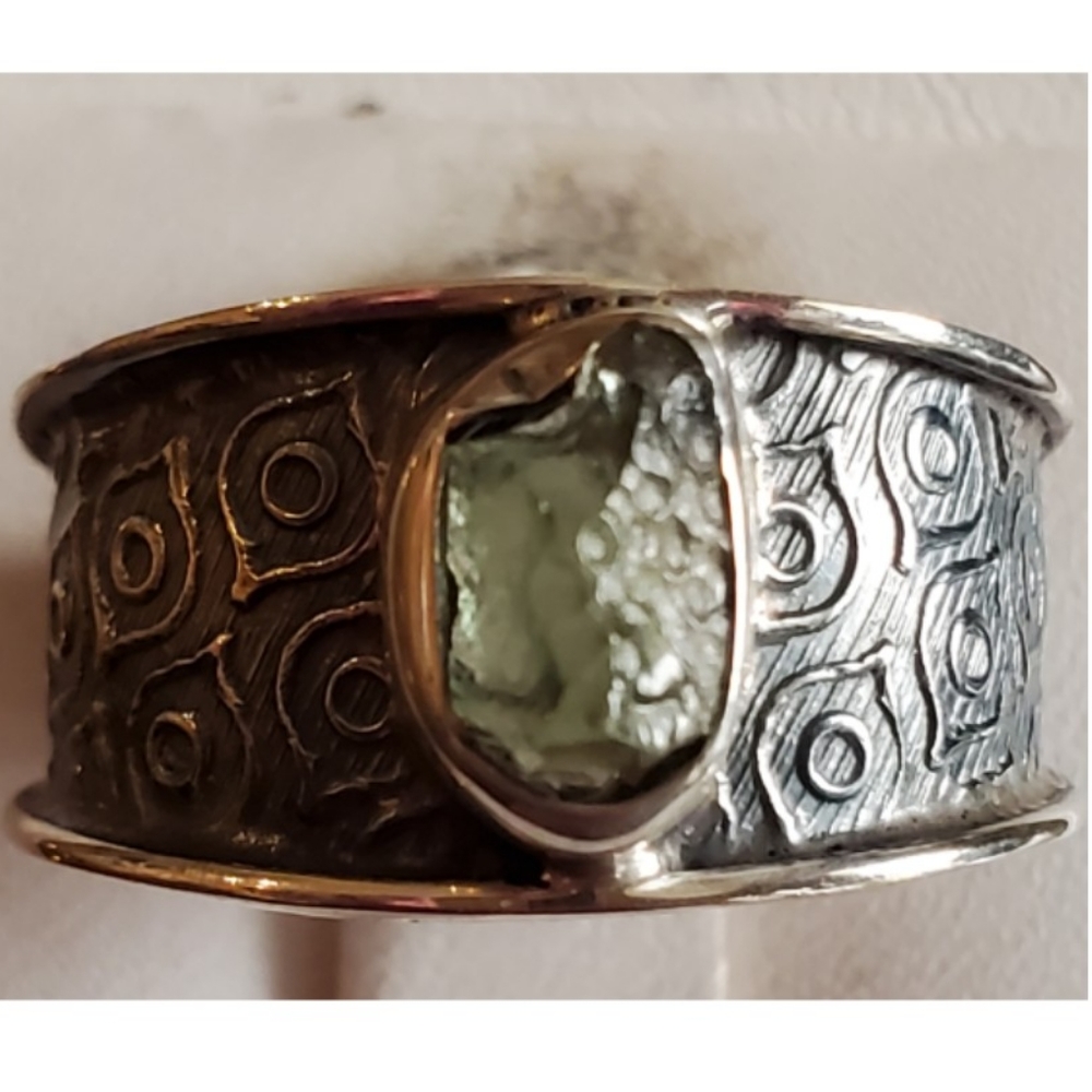 Genuine Czech Moldavite Ring Size 8 - Picture 1 of 8